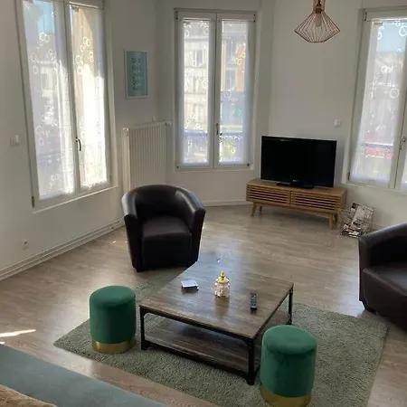 Dom Perignon, Magnifique Au Coeur Du Centre D'epernay 아파트 *