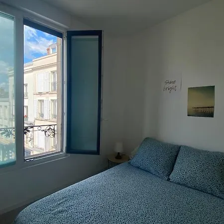 Dom Perignon, Magnifique Au Coeur Du Centre D'epernay Épernay