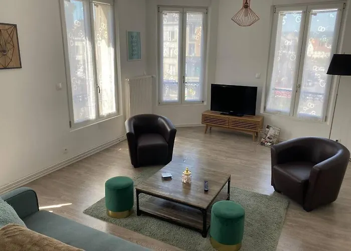 Dom Perignon, Magnifique Au Coeur Du Centre D'epernay Appartement *